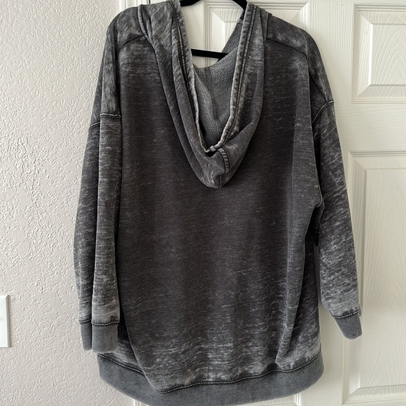 Free People slouchy sweater/hoodie, size small - Picture 4 of 4